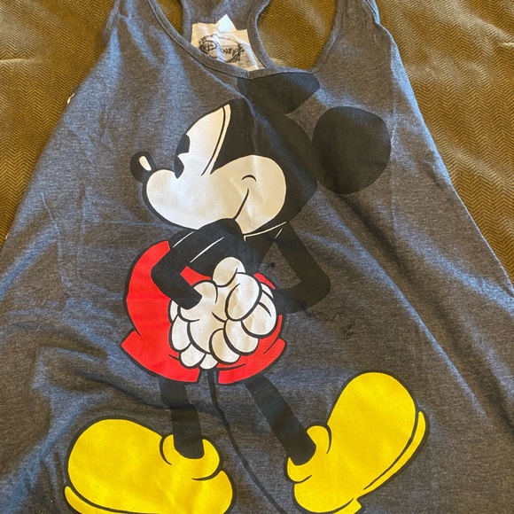 5 tank tops. XS(2) S(1) M(2) - Picture 1 of 10